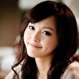 头发极多的女明星,揭秘头发极多女星的魅力风采”