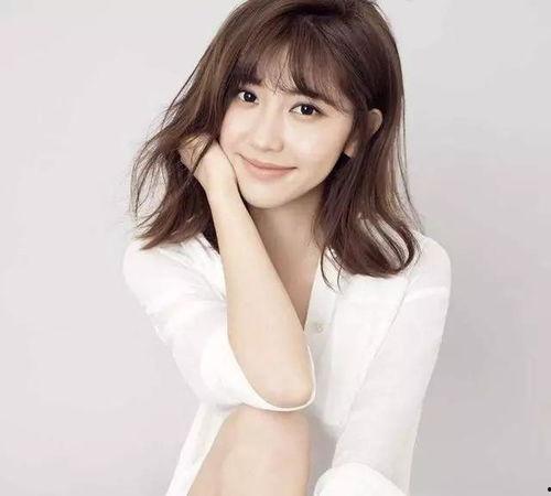 金夏恩个人资料,才华横溢的年轻艺术家，闪耀舞台的璀璨之星