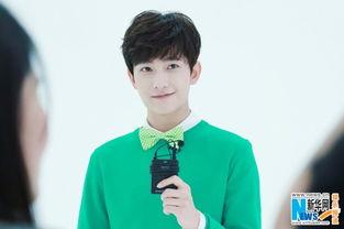 杨洋代言图片,时尚魅力，引领潮流风尚