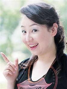 姬云飞家庭背景,出身名门，家族荣耀的传承者